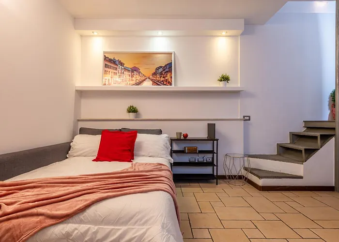 Romantic Suite Navigli - 15min Duomo - FREE Parking